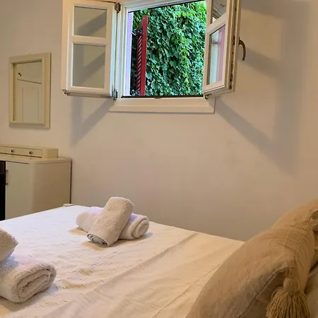 Pandora * Vathí - Ítaca