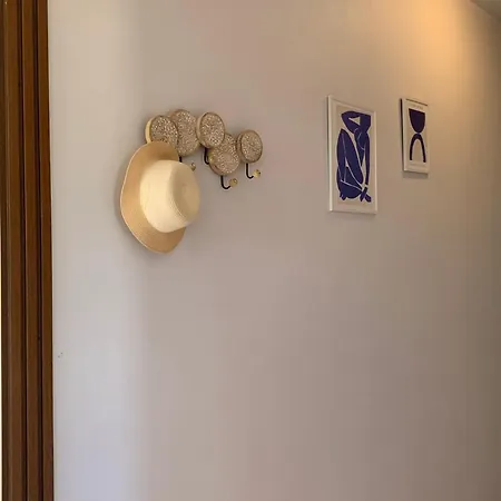 Pandora *